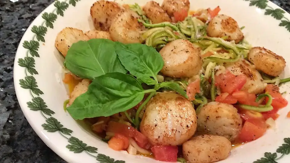 Zucchini Noodles with Fried Scallops Recipe