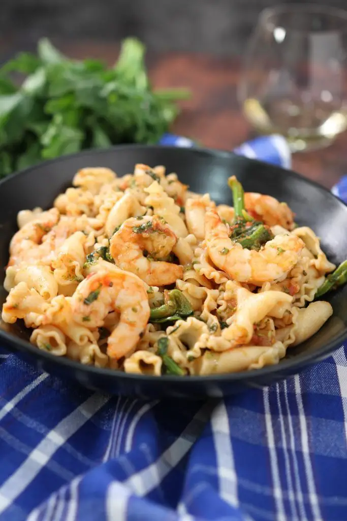 Pasta with Shrimp and Broccoli Rabe