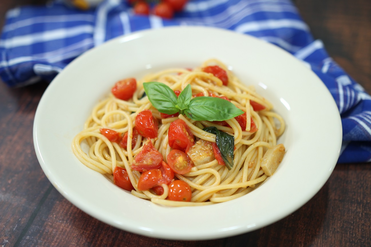 Spaghetti with Tomatoes and Anchovies