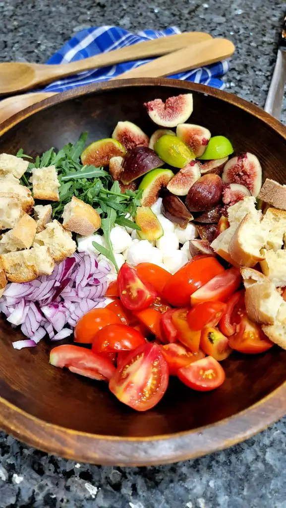 Fresh Fig and Cocktail Tomato Salad with Toasted Ciabatta