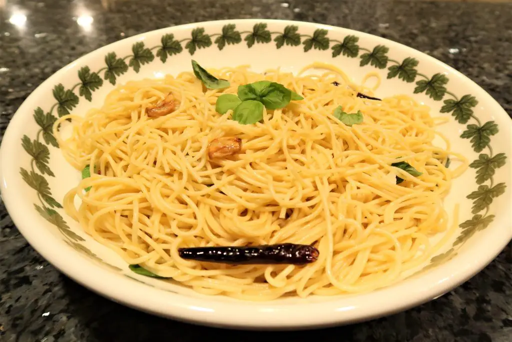Spaghetti Aglio e Olio Recipe Pasquale Sciarappa Recipes