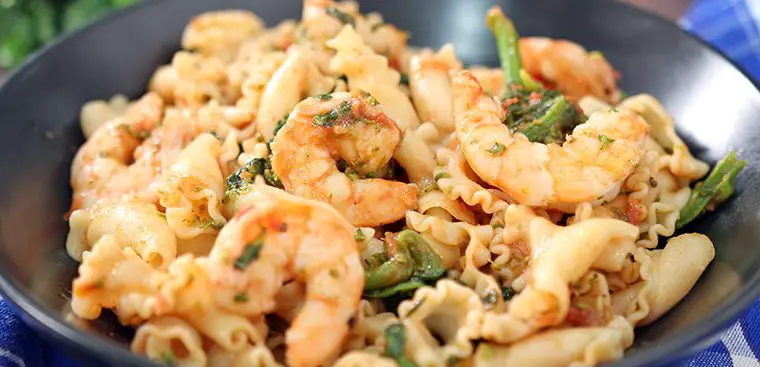Pasta with Shrimp and Broccoli Rabe
