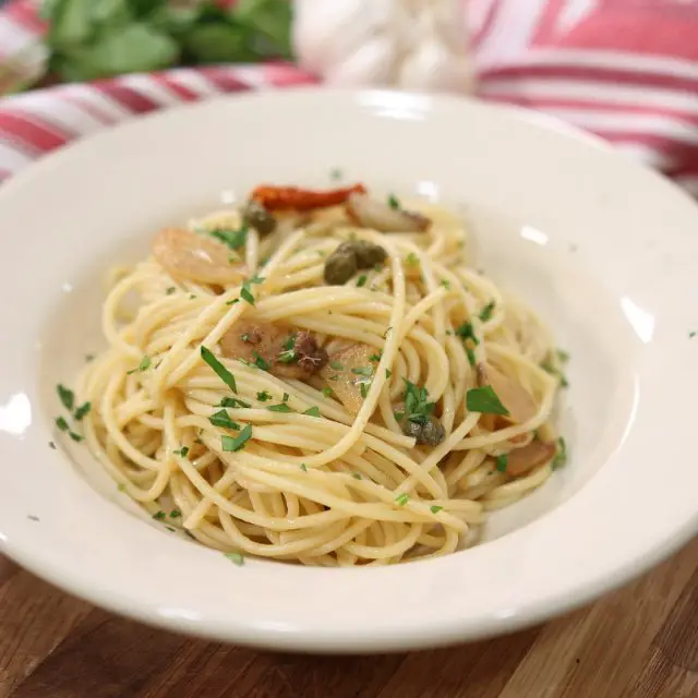 Spaghetti Garlic and Oil with Anchovies and Capers Pasquale Sciarappa